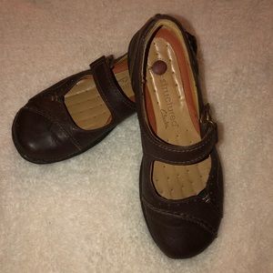 Clark’s Leather Mary Jane Flats Brown Sz 5